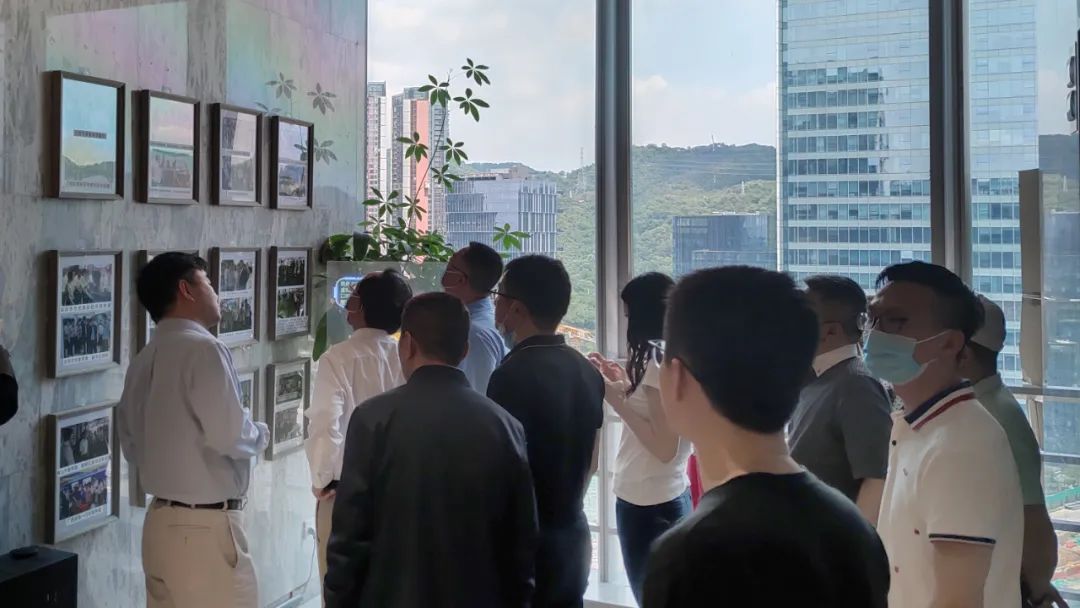 南开校友会周达会长一行莅临光子晶体科技参观交流