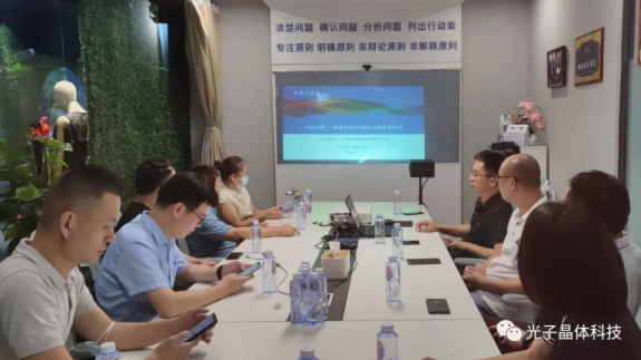 双方进行座谈深入交流