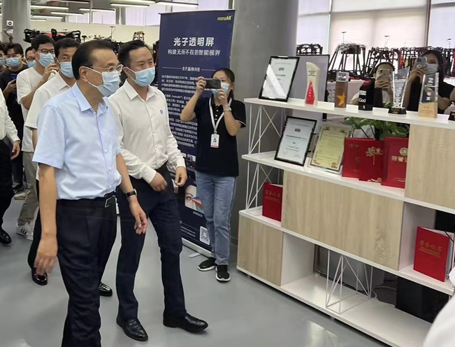 克强总理在光子晶体科技的分分秒秒