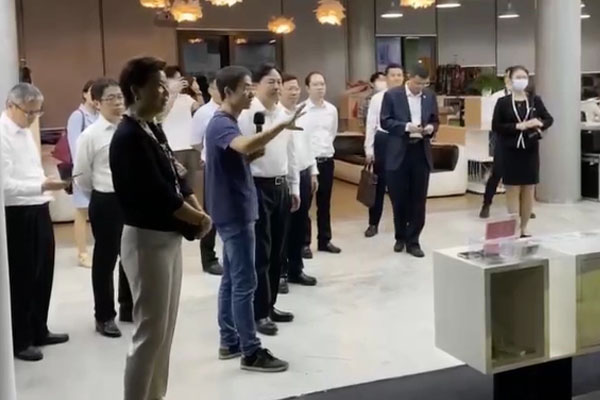 市长点赞AR博物馆应用｜常州陈金虎市长一行莅临光子晶体科技参观指导